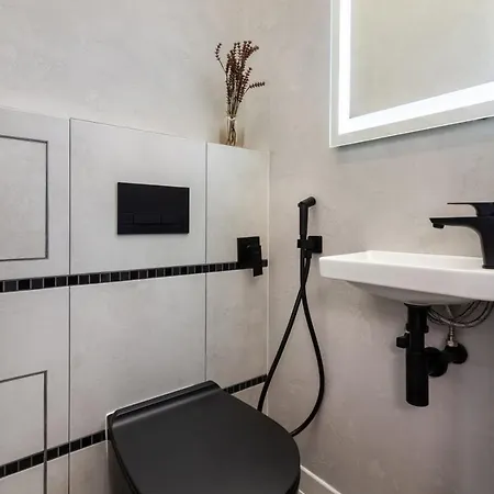 Two Bedrooms With Balkony Lviv